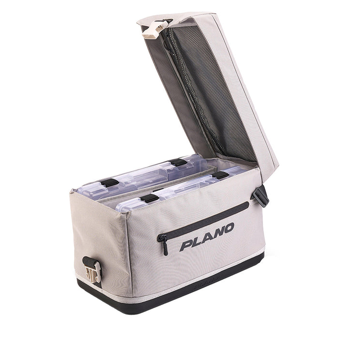 Plano Weekend Softsider Tackle Bag  3700 Series  Coast P000282